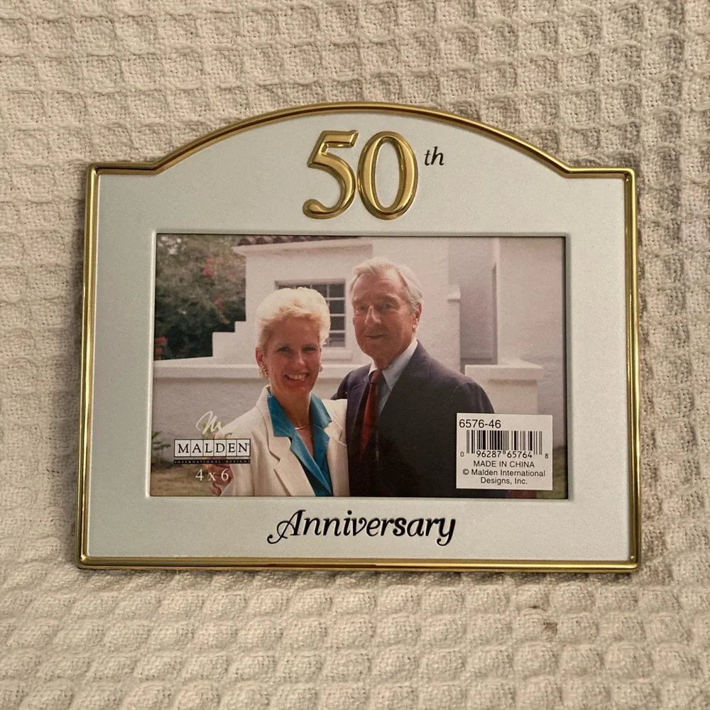 Malden 50th Anniversary Picture Frame New sun Box
